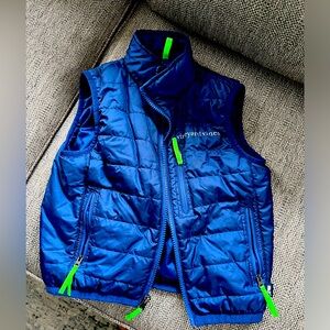 Boys 5T vineyard vine vest